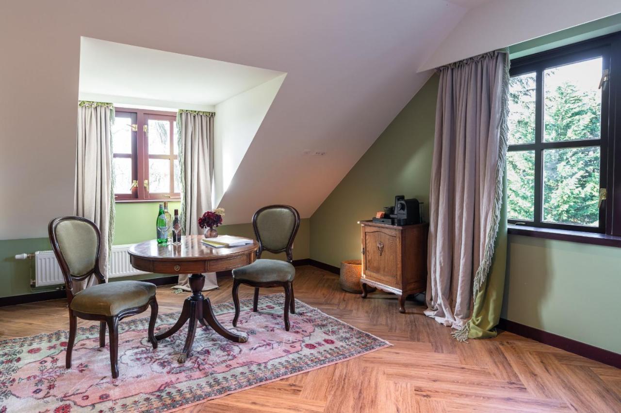 Boetiekhotel De Kastanjehof Lage Vuursche Esterno foto